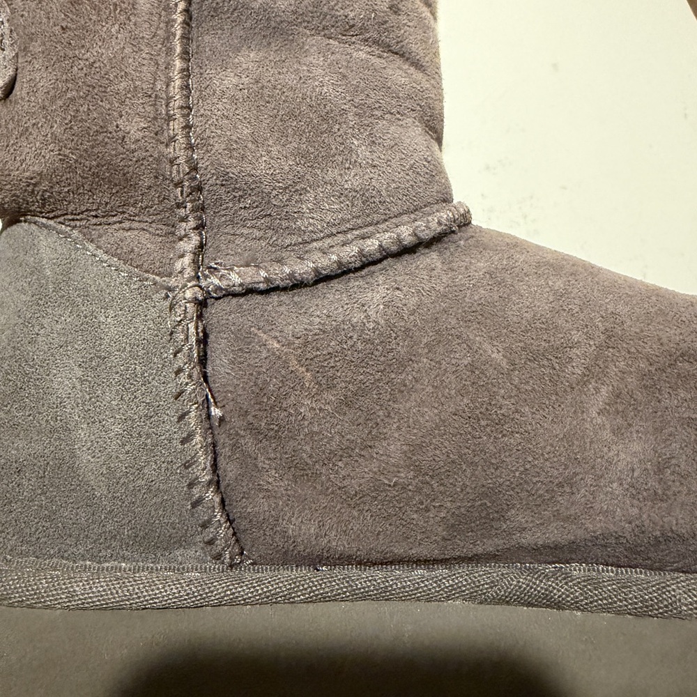 UGG Bailey Bow II Boots - Picture 8 of 12